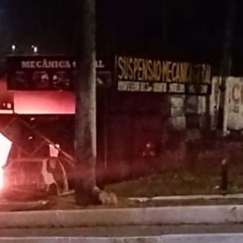 Oficina é atingida por incêndio no José Américo, em João Pessoa