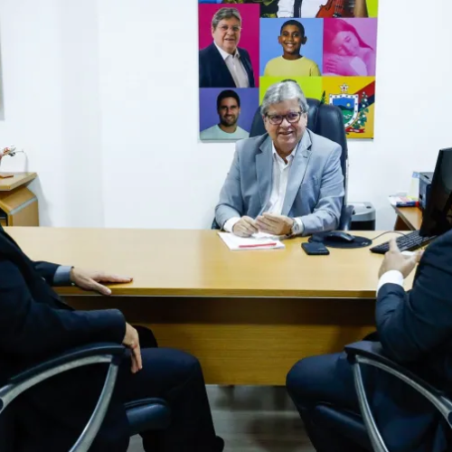Deputado Bosco Carneiro deixa oposição e adere à base de João Azevêdo
