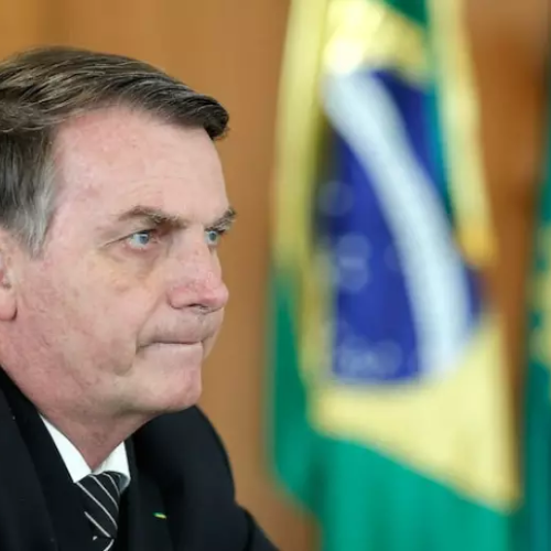 PF põe Bolsonaro como líder da organização criminosa e vê viagem aos EUA como parte do plano, diz TV
