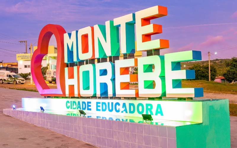 Prefeito de Monte Horebe exonera funcionários contratados e comissionados