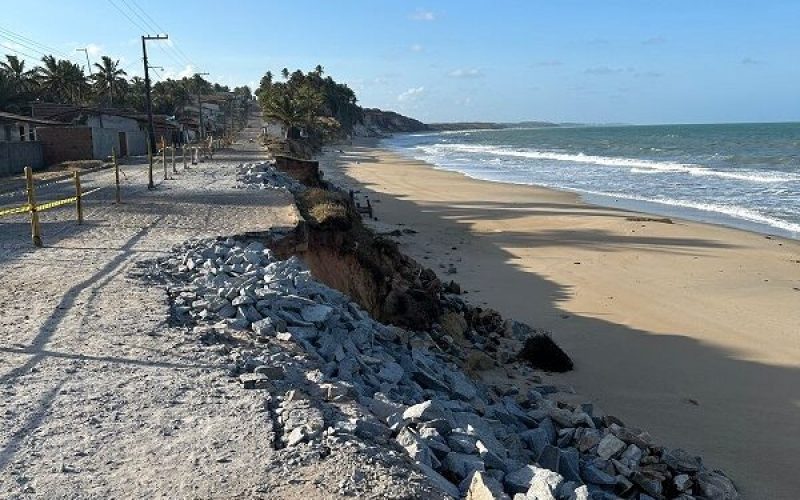 Baía da Traição entra em situação de emergência por causa do avanço do mar