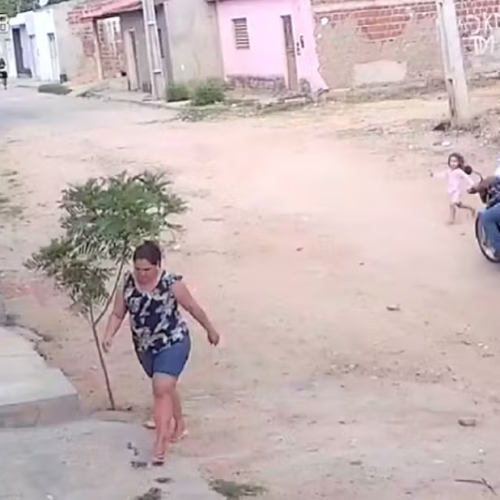 Menina é atropelada em frente de casa em Conceição, Sertão da Paraíba; motociclista é preso