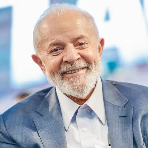 Procedimento de Lula para impedir novos sangramentos na cabeça foi concluído e presidente já está acordado
