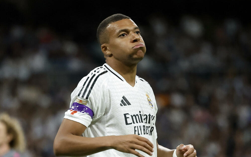 Ancelotti diz que Mbappé está decepcionado com não convocação para a França