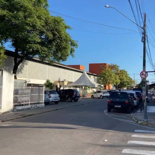 Detento rouba arma, agride policial penal e foge de hospital em João Pessoa